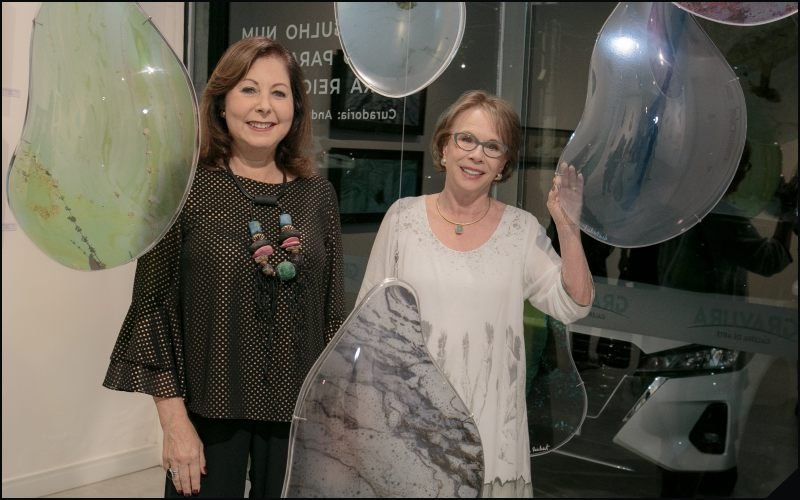 Regina Galbinski Teitelbaum e Vera Reichert na Gravura Galeria de Arte em Porto Alegre
