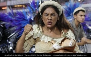 Atriz Dira Paes representou Eurídice Ferreira de Melo, a Dona Lindu, mãe do presidente Luiz Inácio Lula da Silva o desfile da Acadêmicos de Niterói