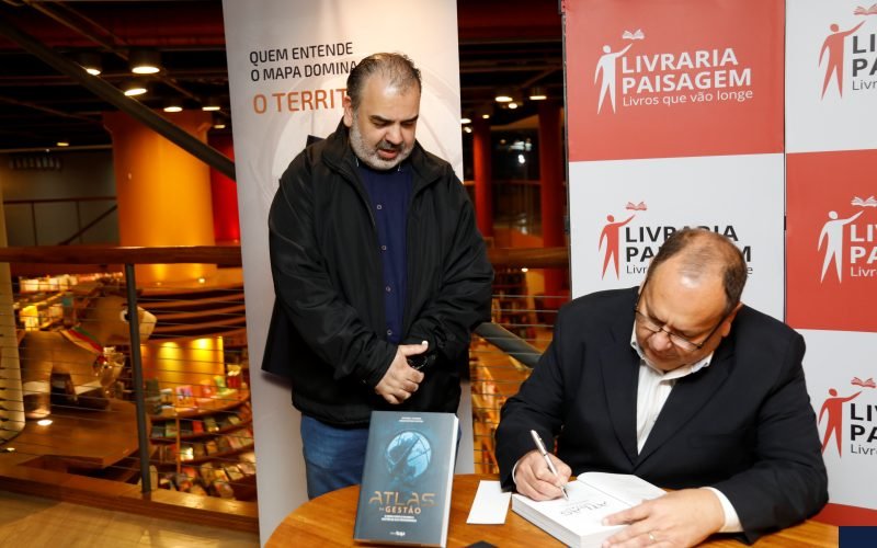 Lançamento do livro Atlas da Gestão de Bertran Filomena e Biagio Filomena