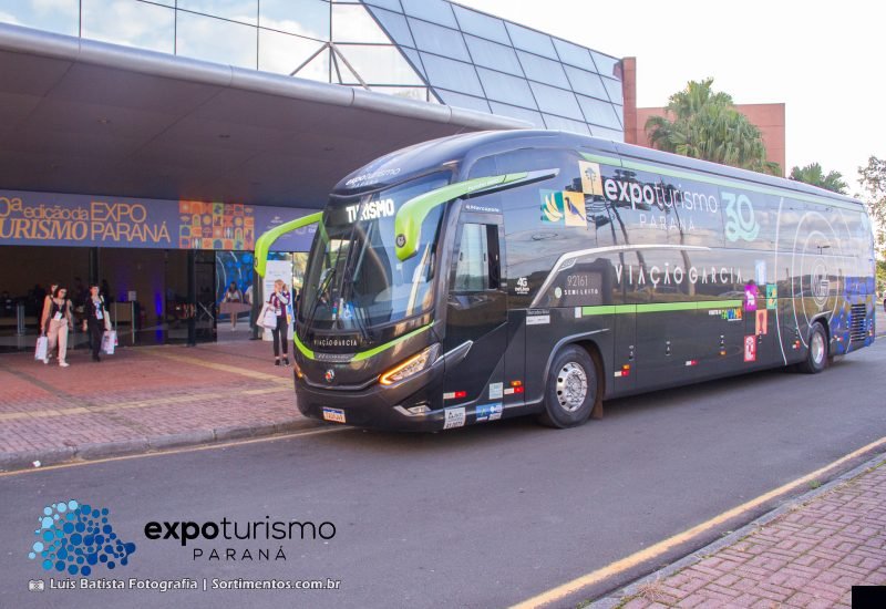 Viação Garcia adesivou ônibus para a Expo Turismo Paraná