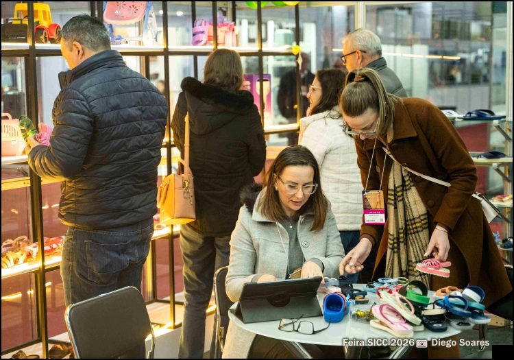 SICC 2026 : feira de calçados consolida novo posicionamento e reforça parcerias para fortalecer o setor calçadista