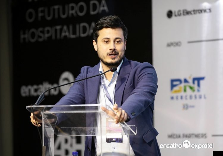 FecomercioSC-no-Encatho-e-Exprotel FecomercioSC-no-Encatho-e-Exprotel 37º Encatho & Exprotel 2026 inicia em clima de otimismo
