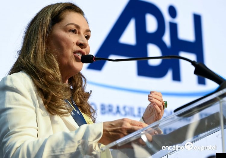 Presidente-da-ABIHSC-no-Encatho-e-Exprotel Presidente-da-ABIHSC-no-Encatho-e-Exprotel 37º Encatho & Exprotel 2026 inicia em clima de otimismo
